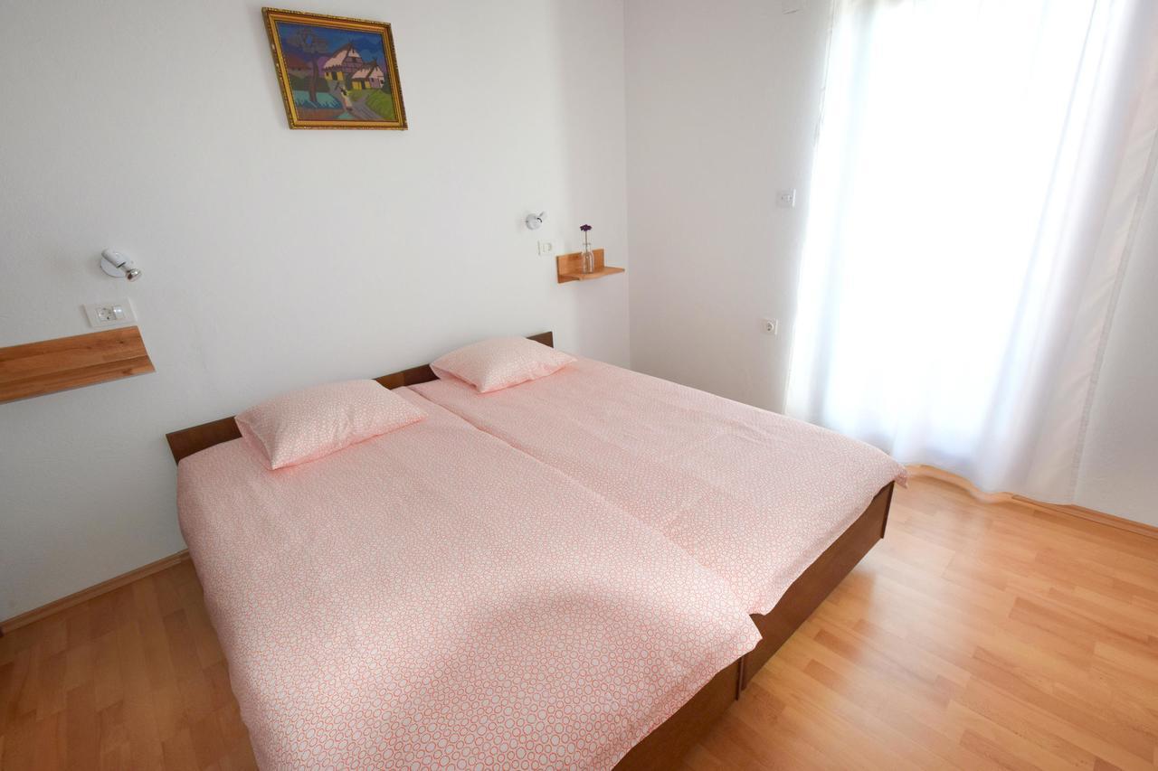 מאלינסקה Apartments Vera מראה חיצוני תמונה